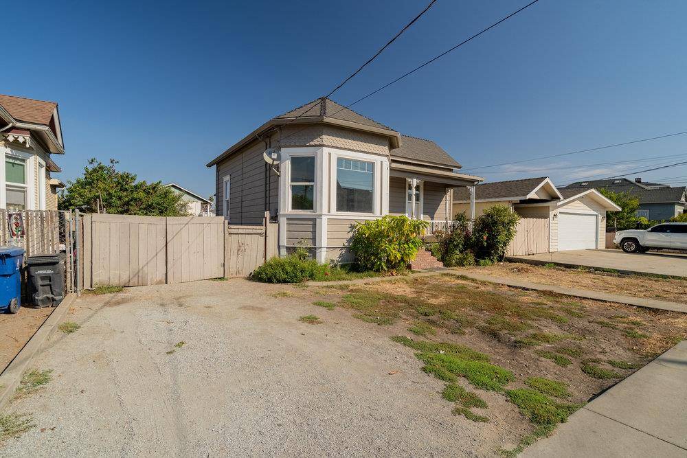 Watsonville, CA 95076,152 W Beach ST