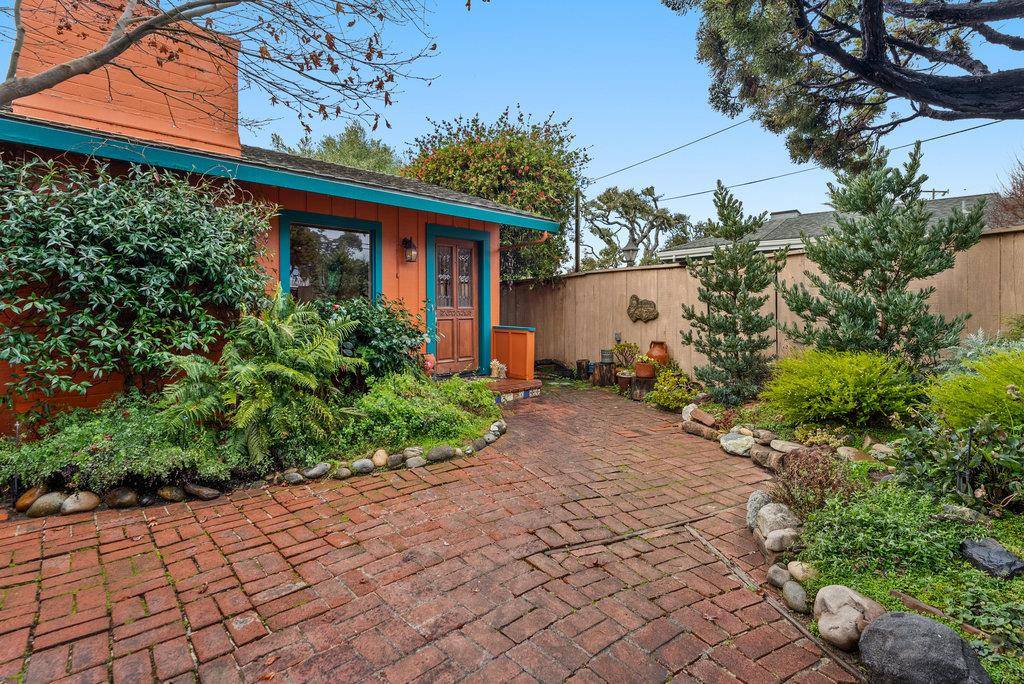 Aptos, CA 95003,723 Seacliff DR