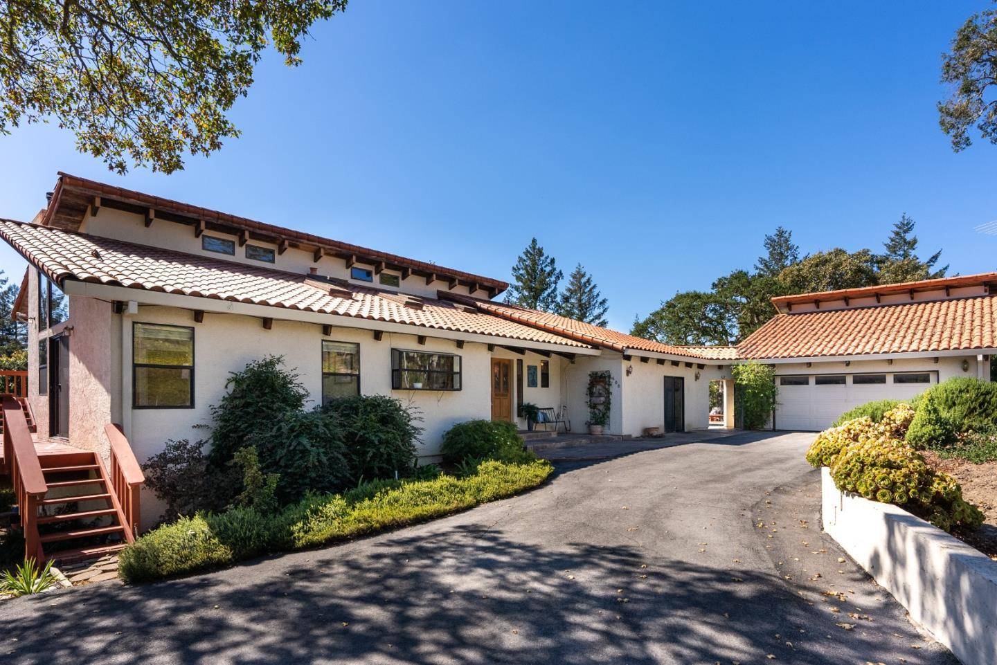 Los Gatos, CA 95033,600 Ridge Top RD