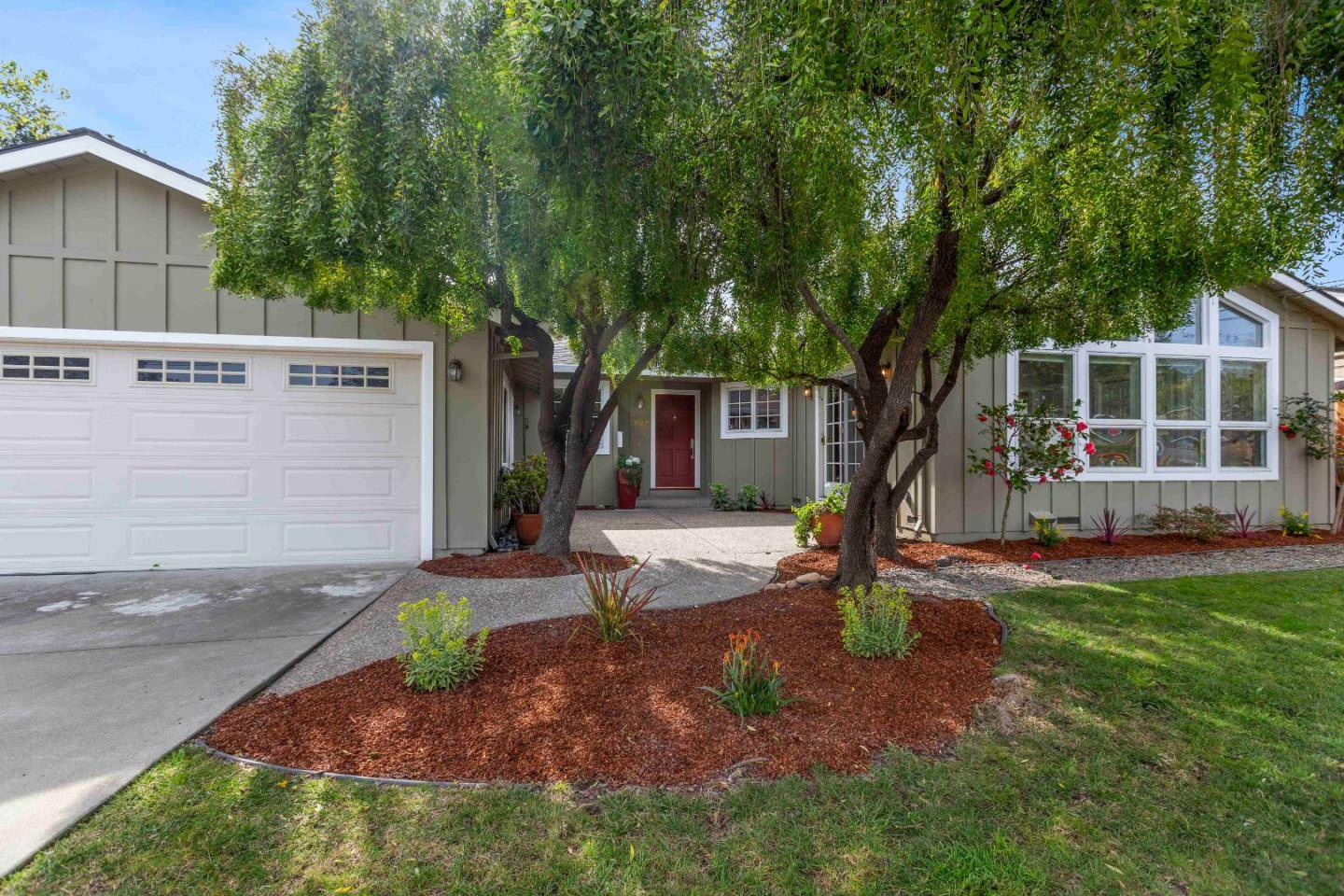 Los Gatos, CA 95032,16236 Roseleaf LN