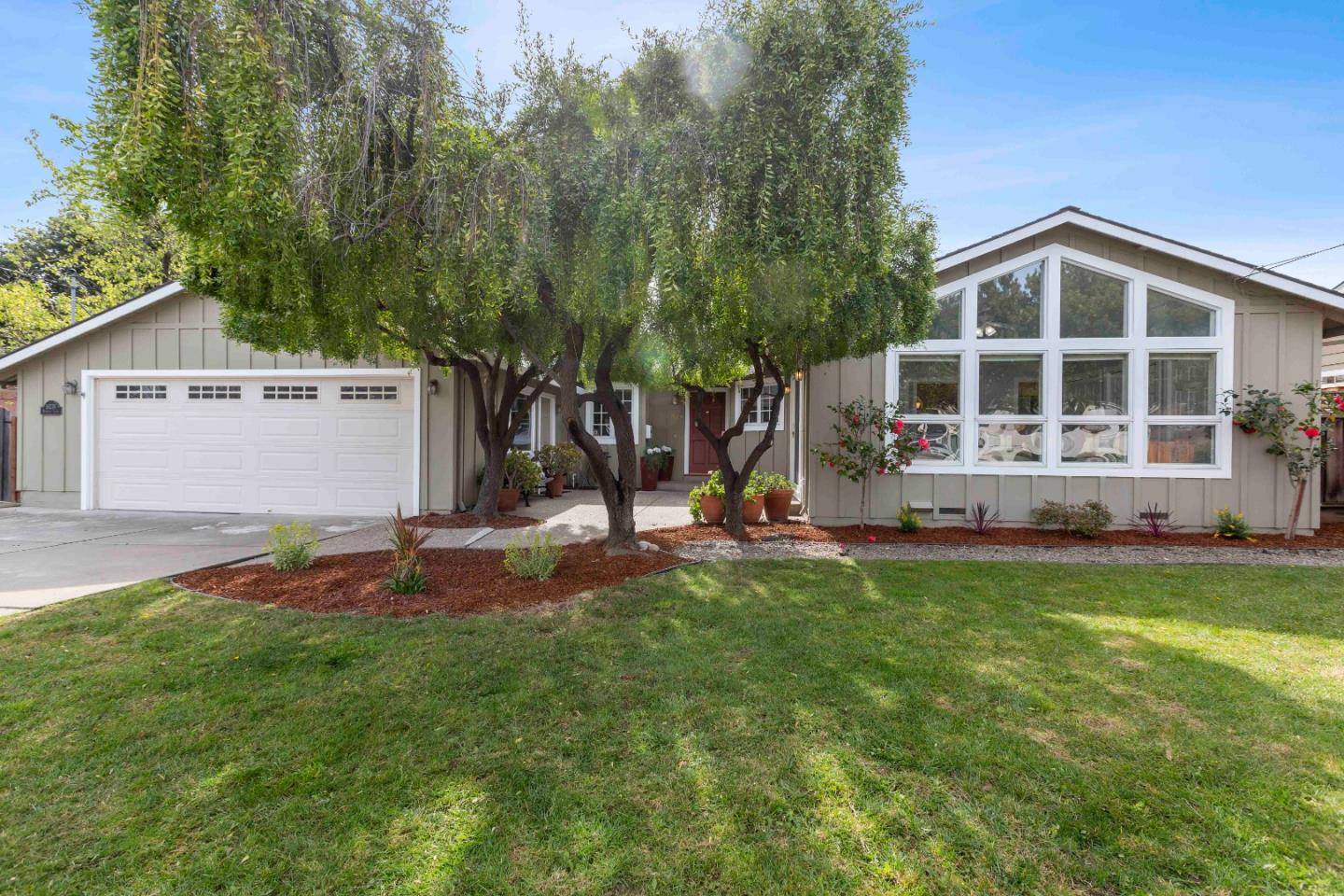 Los Gatos, CA 95032,16236 Roseleaf LN