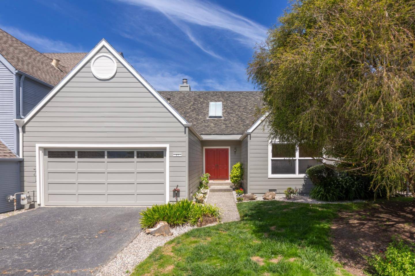 Half Moon Bay, CA 94019,17 Pinehurst LN