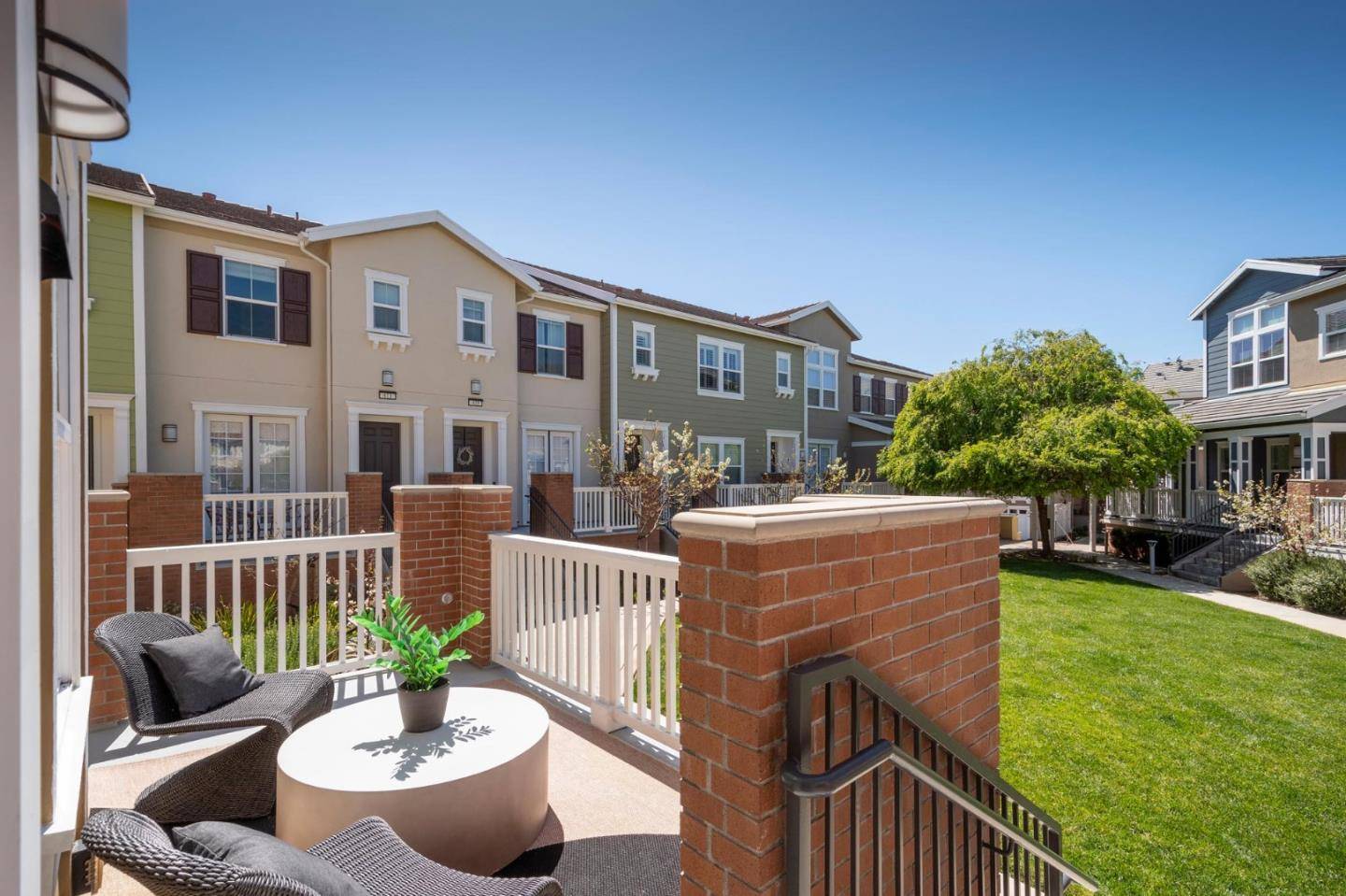 San Mateo, CA 94403,2914 Shoemaker DR