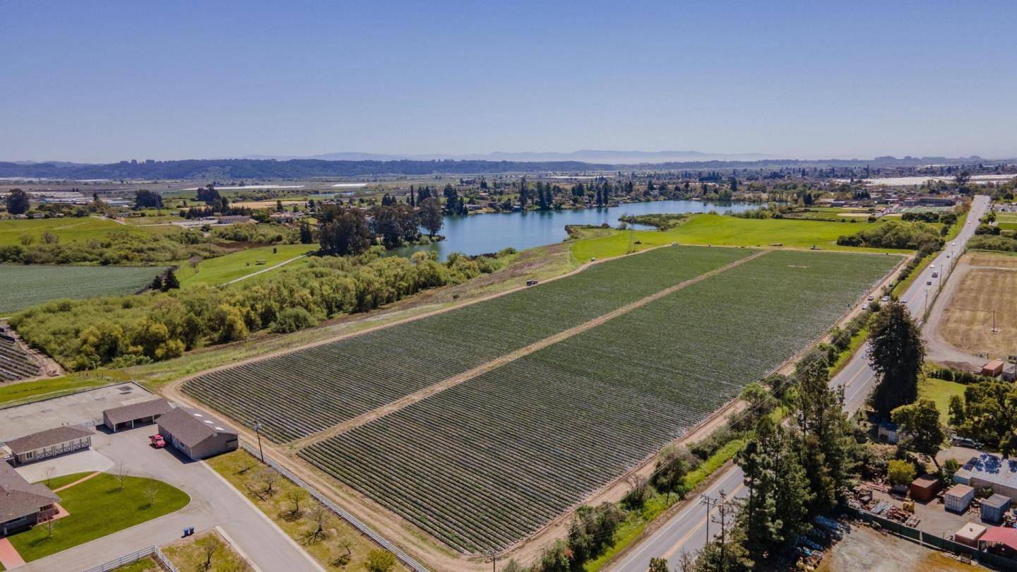 Watsonville, CA 95076,118 Acres E Lake AVE