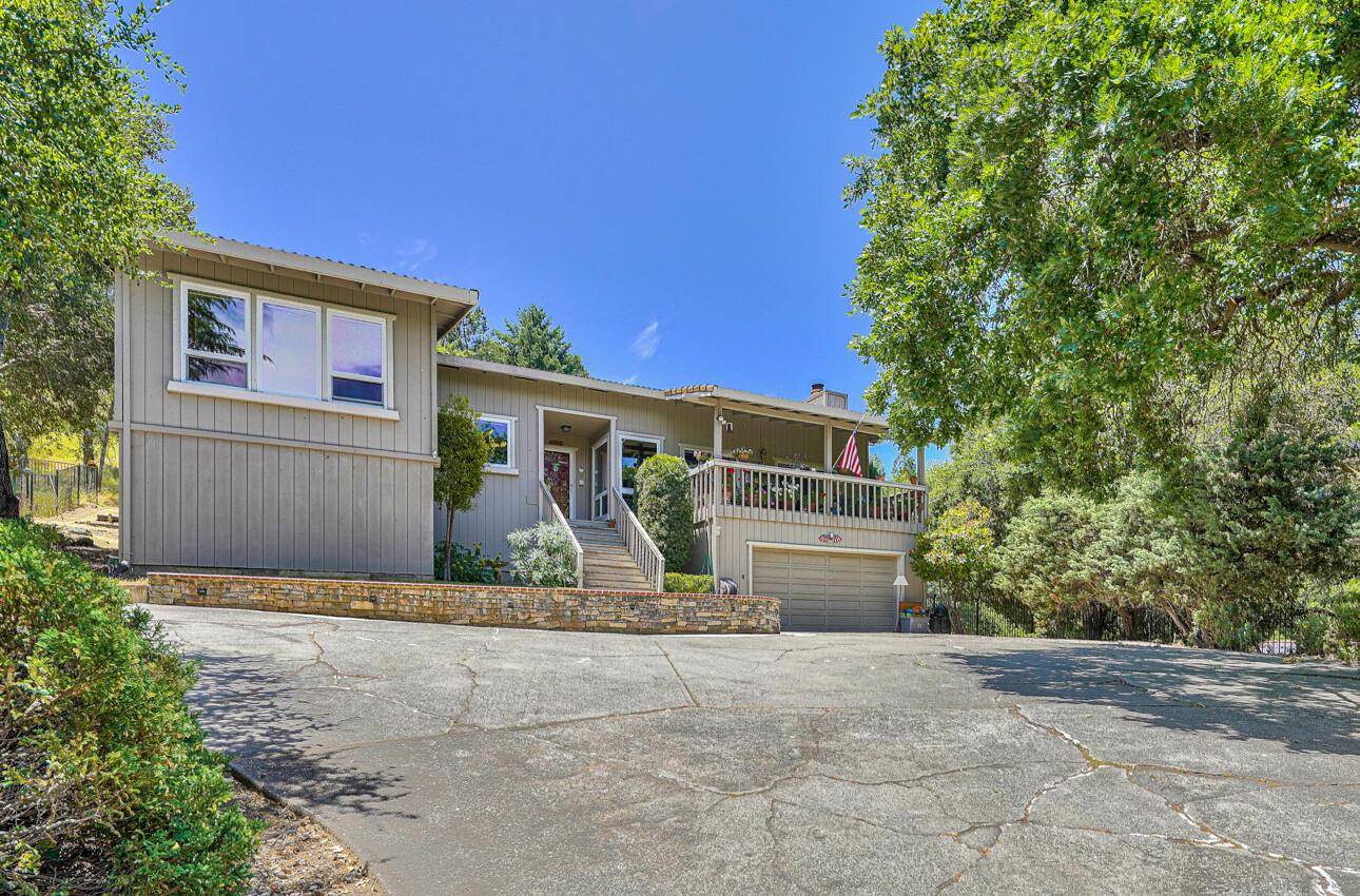 Morgan Hill, CA 95037,17411 Holiday DR