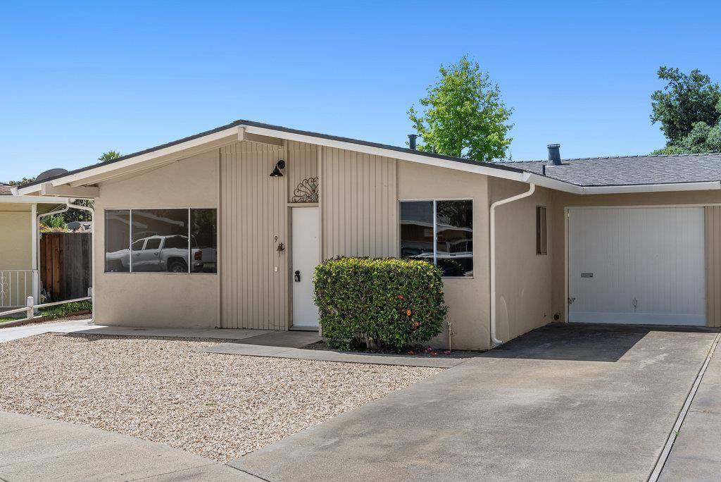 Watsonville, CA 95076,9 Carita CT