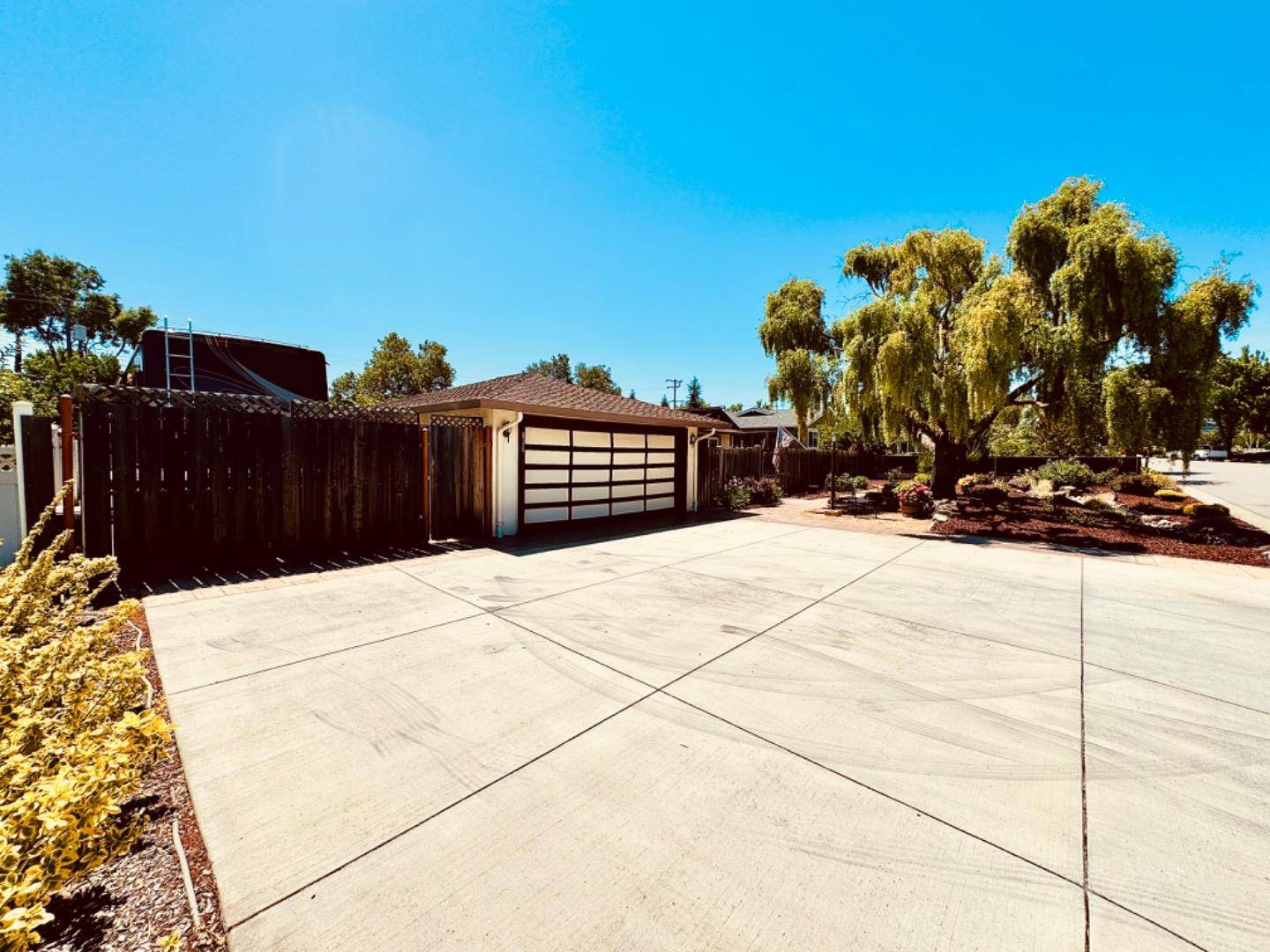 Morgan Hill, CA 95037,820 Encino DR