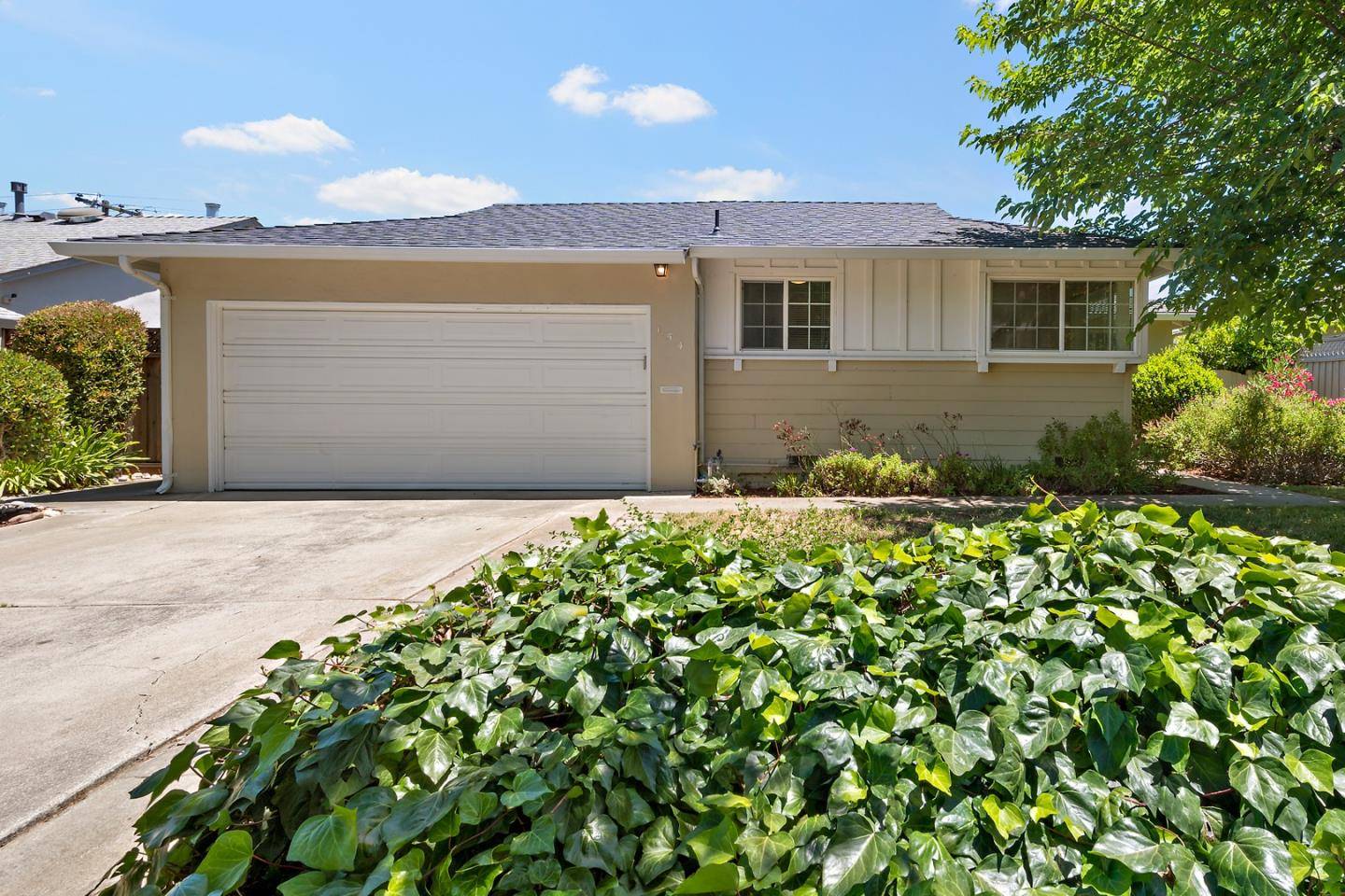 Los Gatos, CA 95032,154 Lester LN