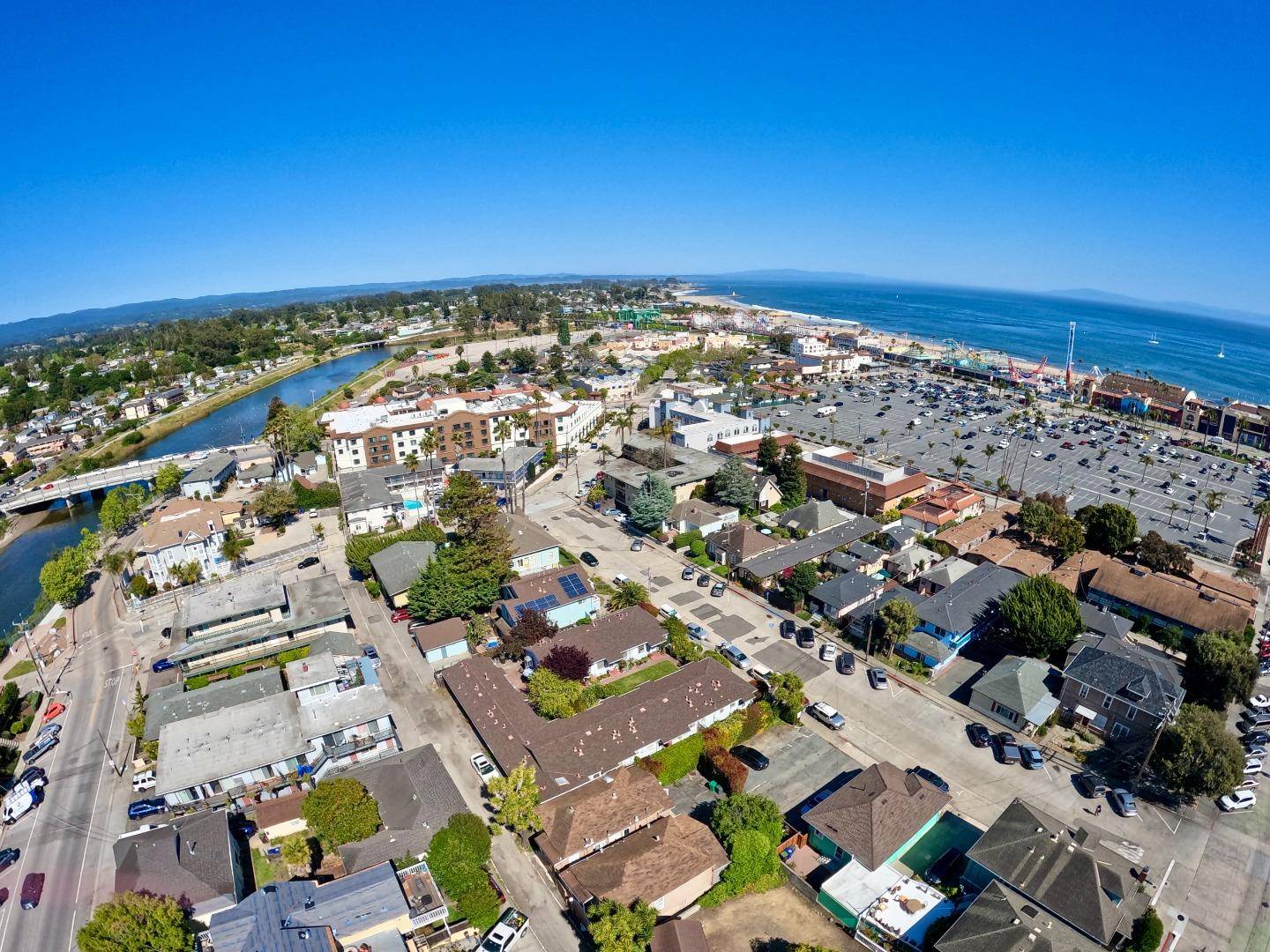 Santa Cruz, CA 95060,120 Trinity ST