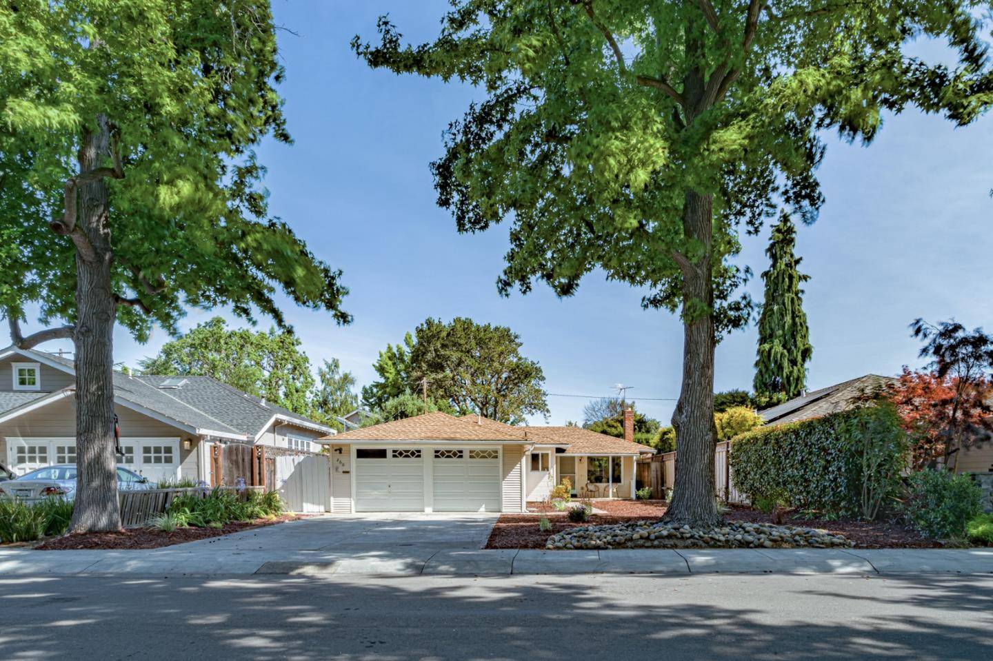 Menlo Park, CA 94025,260 Oakhurst PL