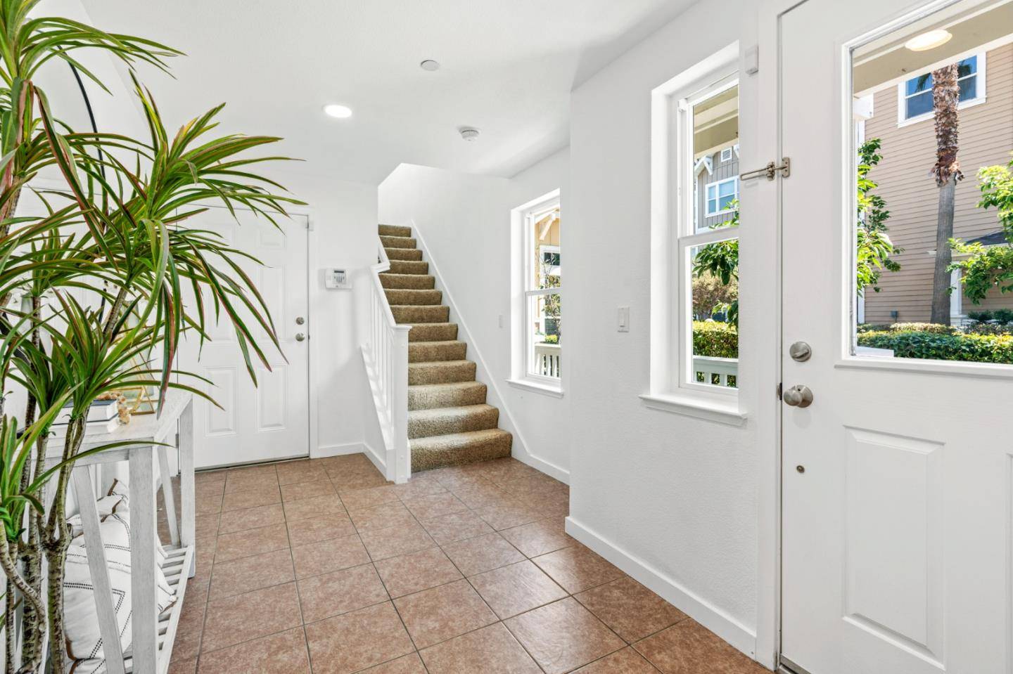 Mountain View, CA 94043,1909 Cambridge DR