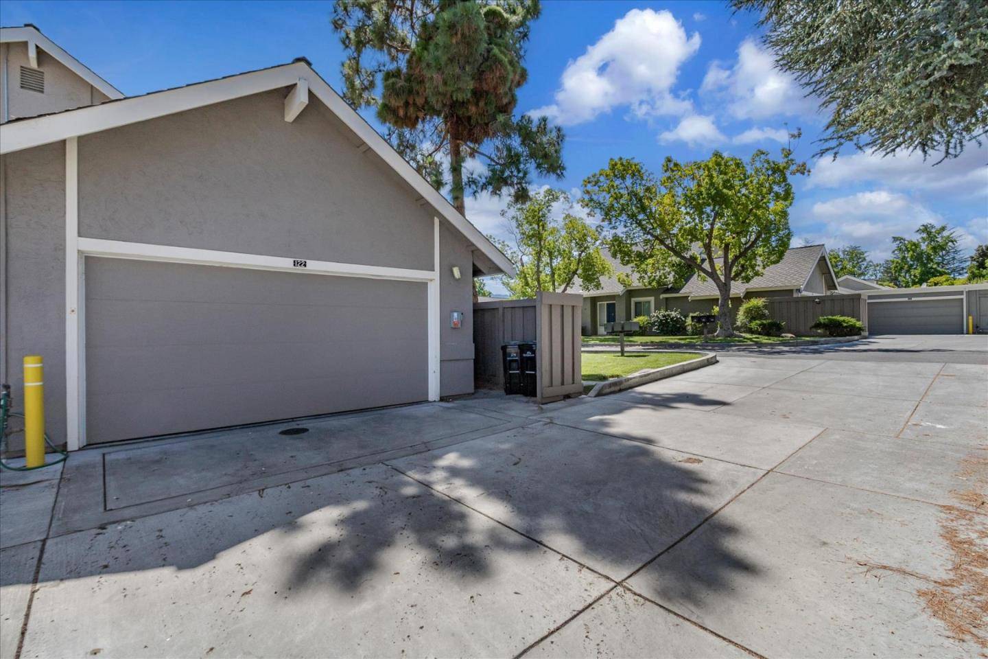 Los Gatos, CA 95032,122 Milmar WAY