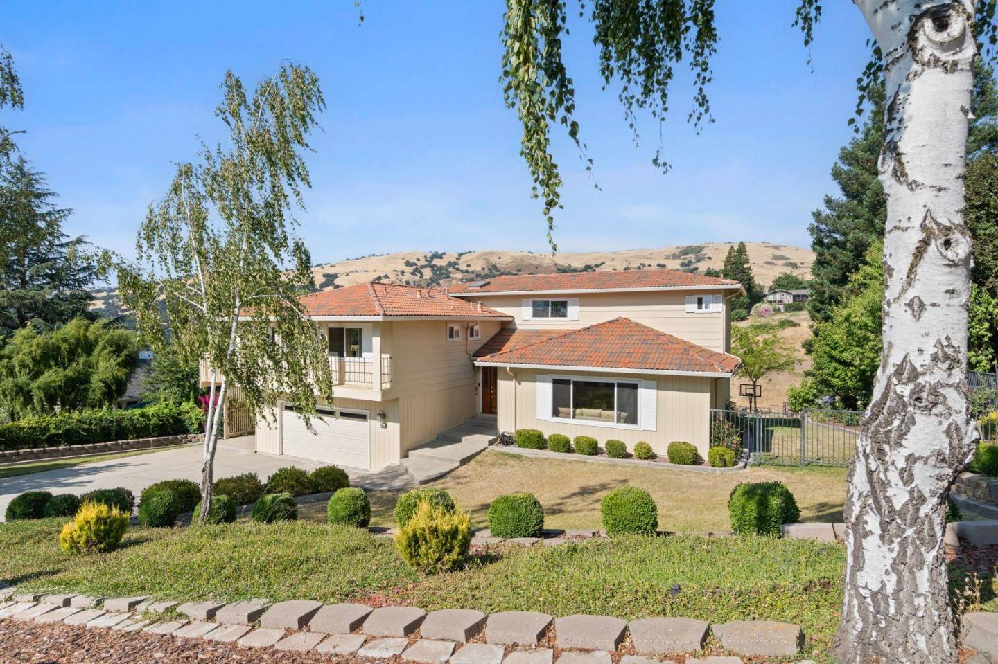 Morgan Hill, CA 95037,3470 Oak Hill CT