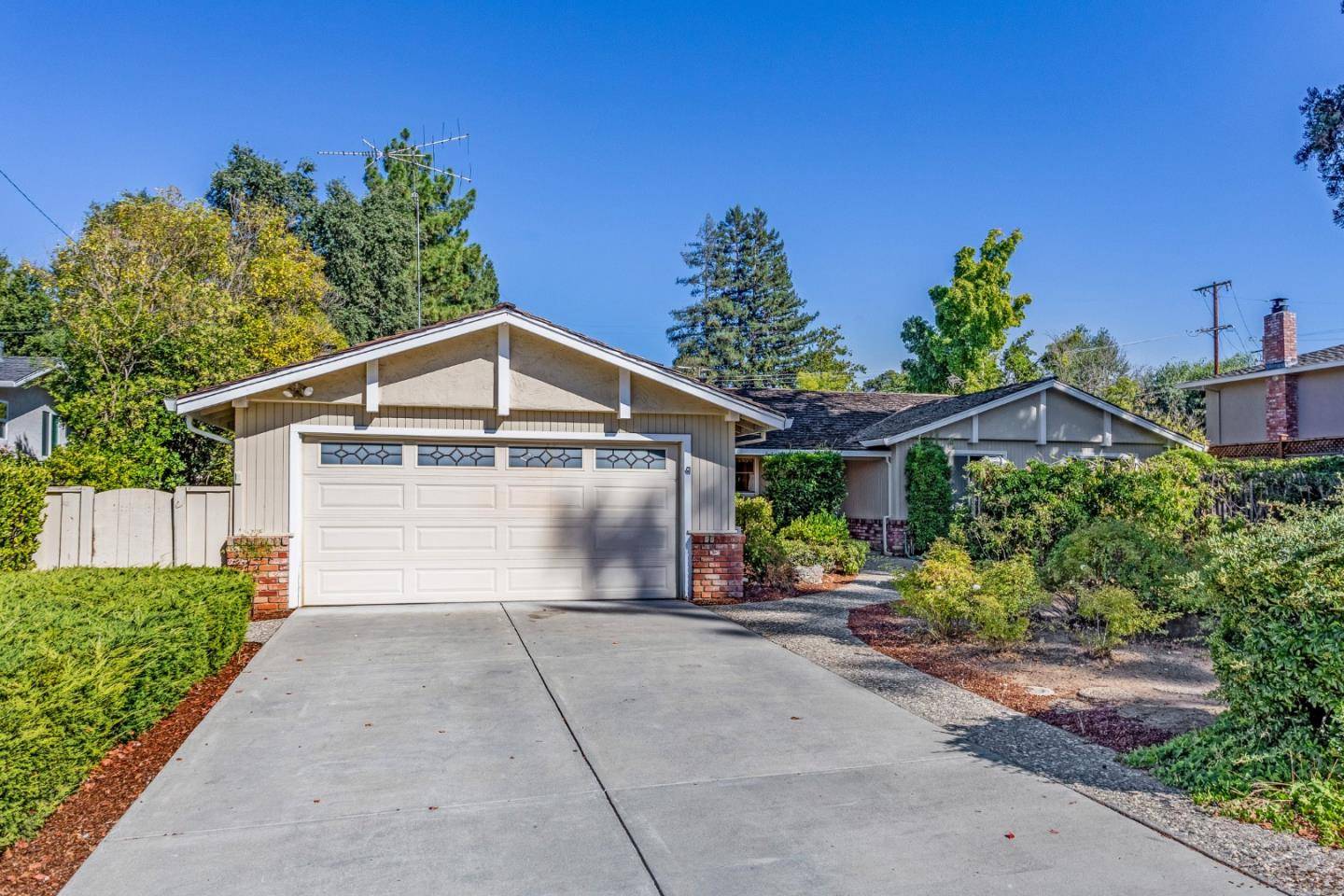 Los Gatos, CA 95030,104 Verona CT