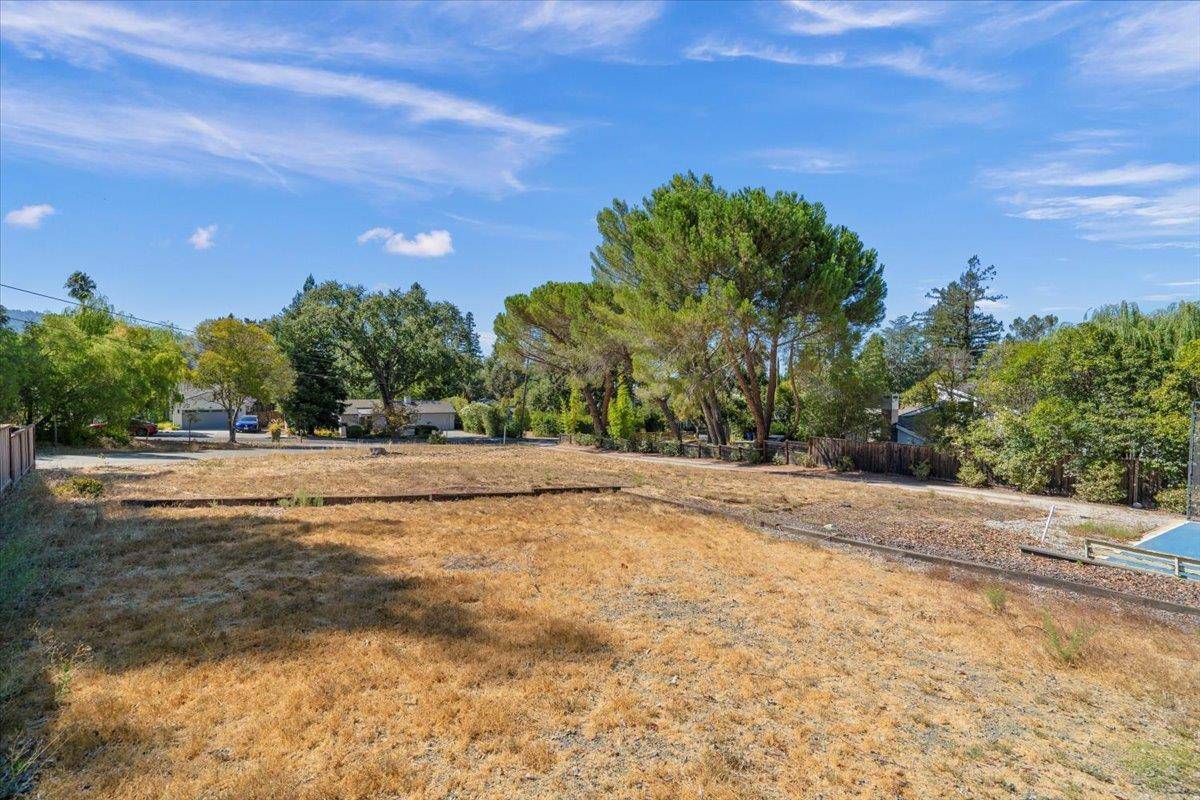 Los Gatos, CA 95032,16460 Bonnie LN