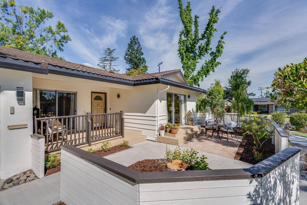 Los Gatos, CA 95032,184 Belvue DR