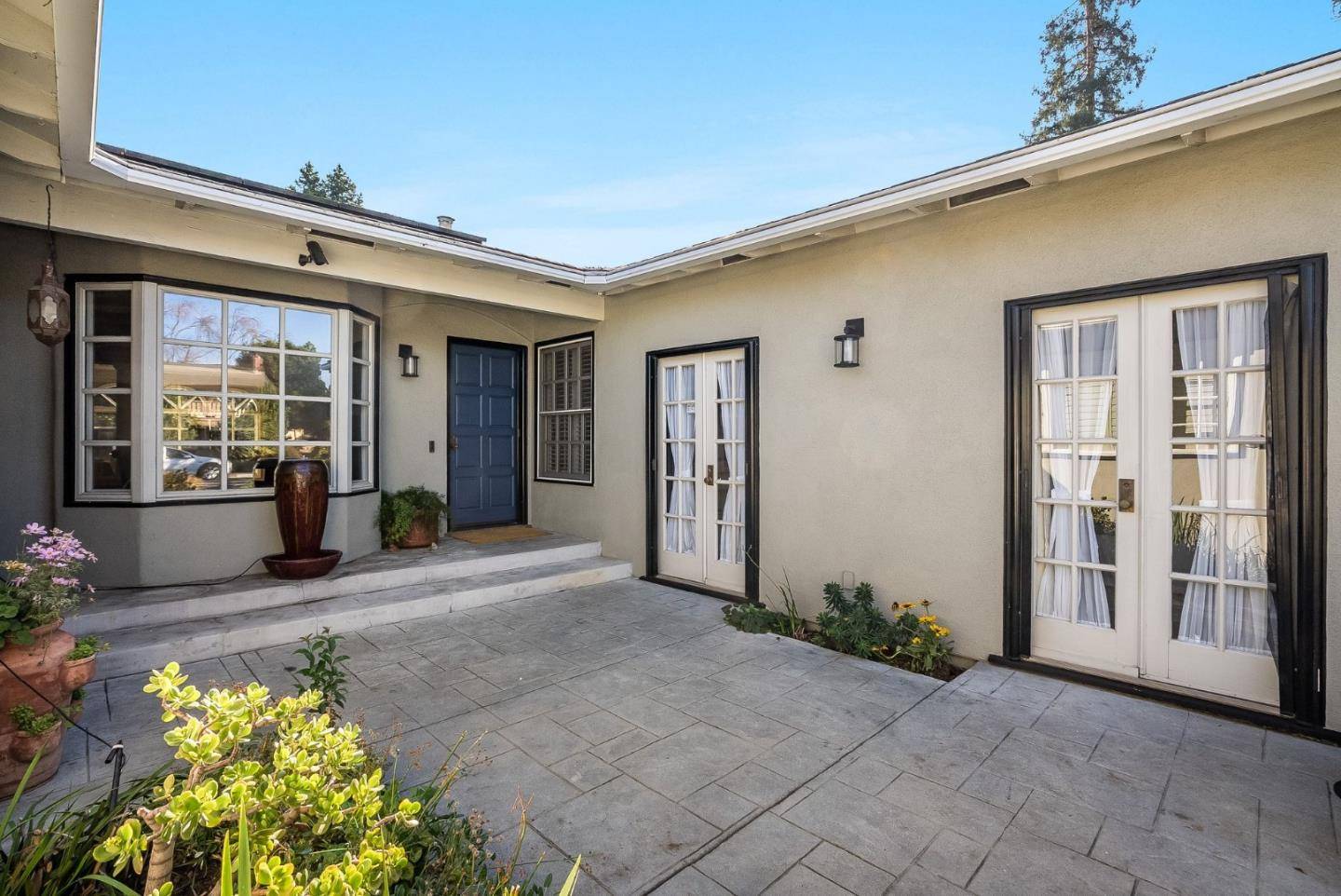 Mountain View, CA 94040,2711 Saint Giles LN