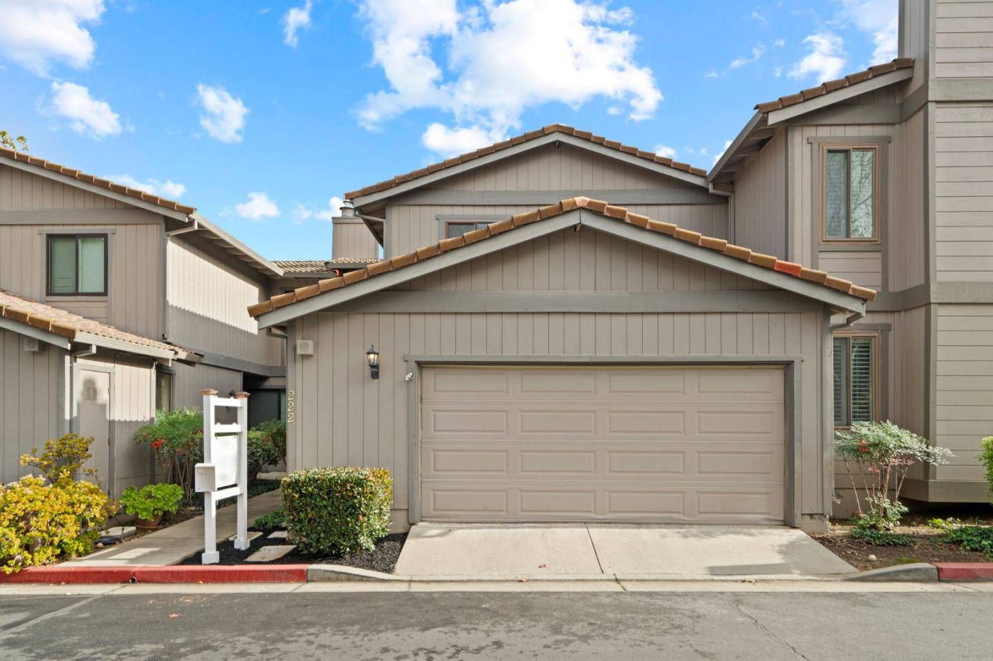 Los Gatos, CA 95032,222 Palmer DR