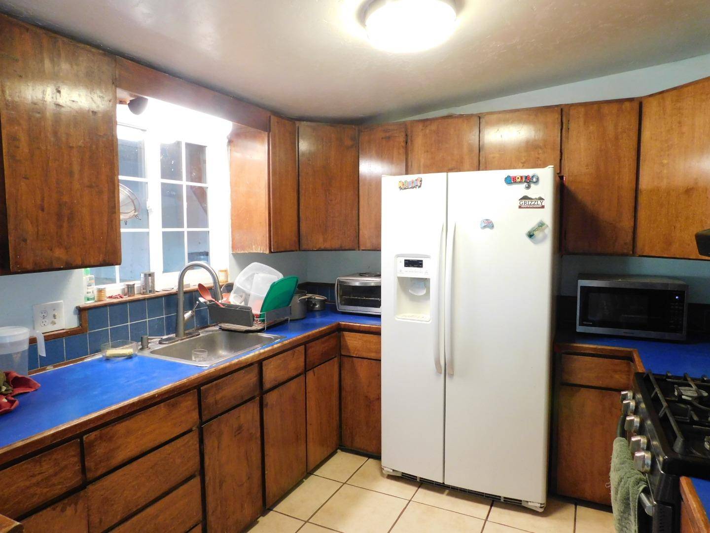 Salinas, CA 93906,327 San Juan Grade RD