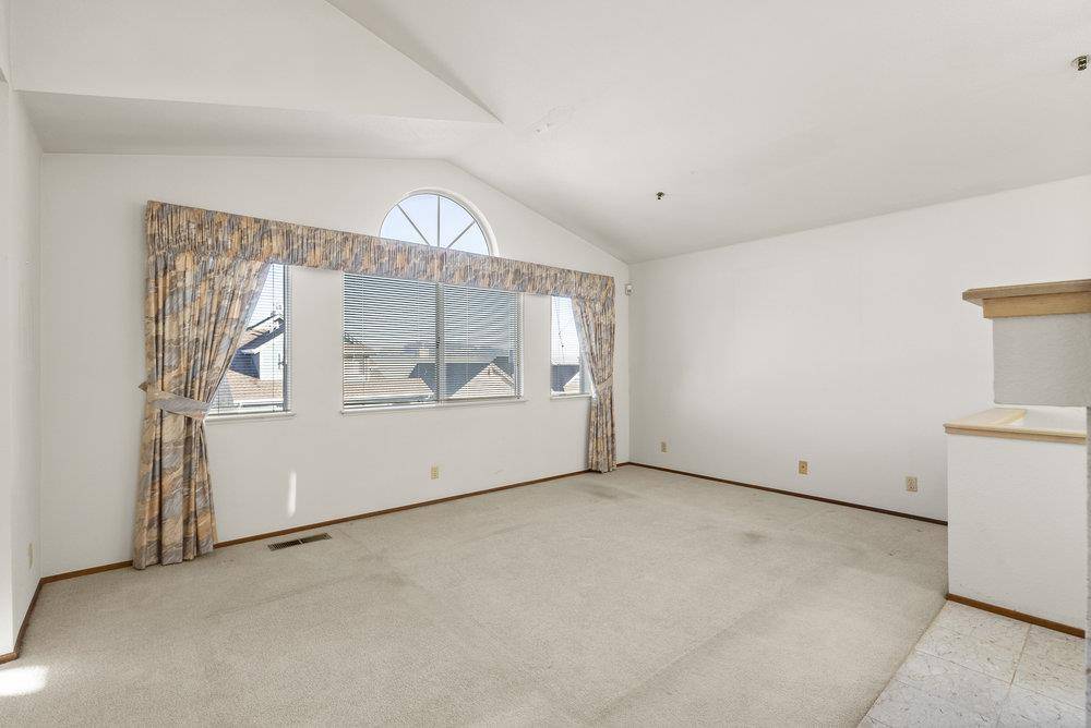 Daly City, CA 94014,23 Jacqueline CT