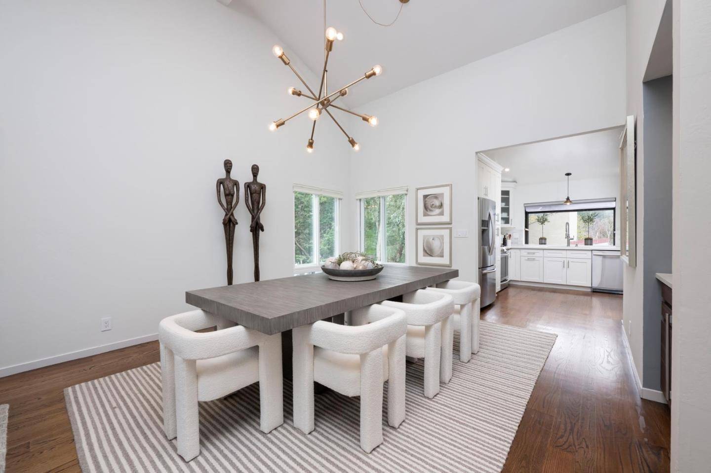 San Mateo, CA 94402,2002 De Anza BLVD