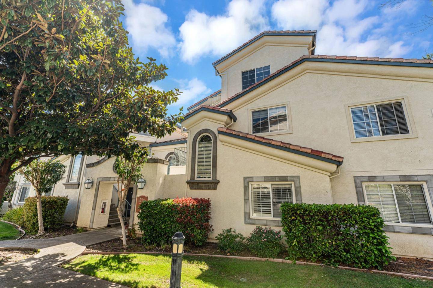 Fremont, CA 94538,1029 Avila Terraza