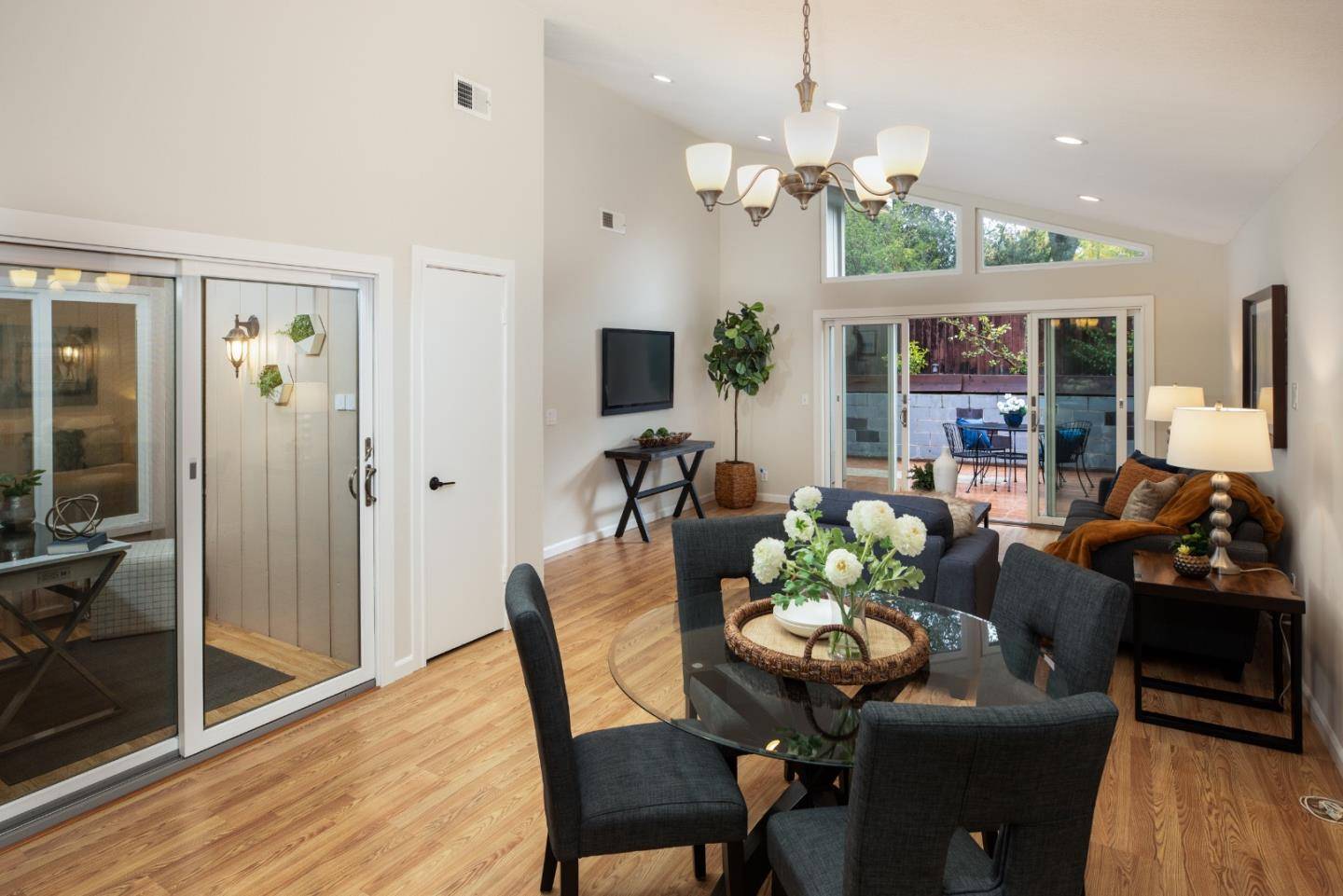 Cupertino, CA 95014,10080 Firwood DR