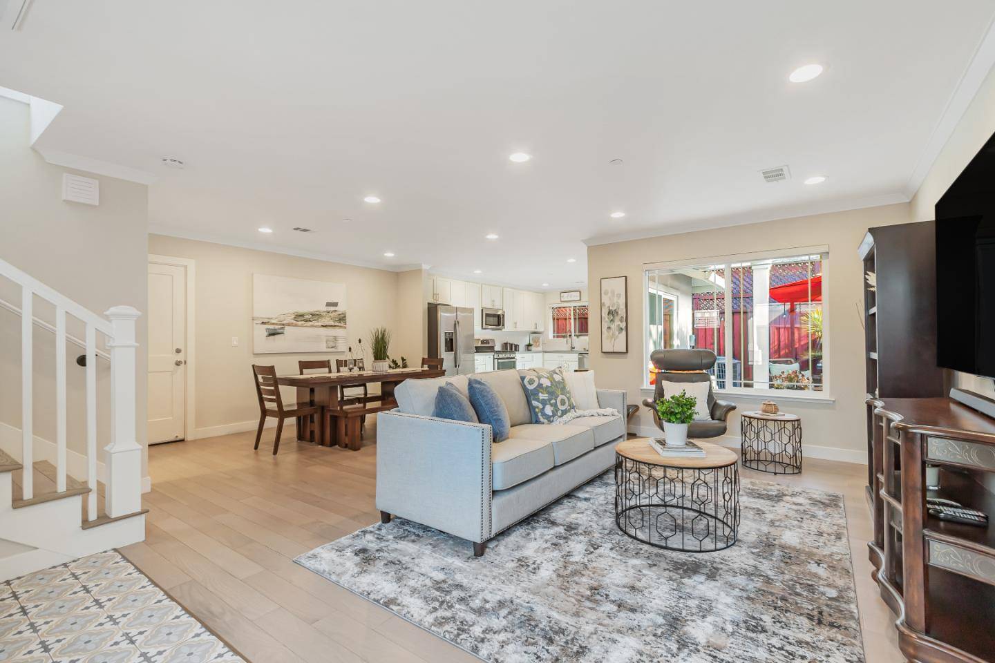 San Jose, CA 95126,423 Douglas PL
