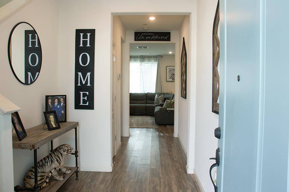 Hollister, CA 95023,530 Gabriele CT