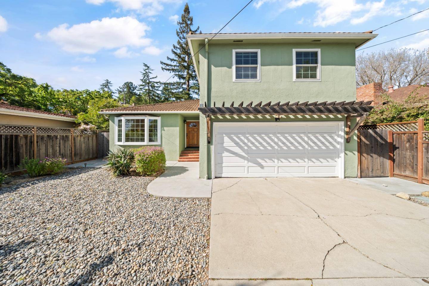Redwood City, CA 94062,824 Canyon RD