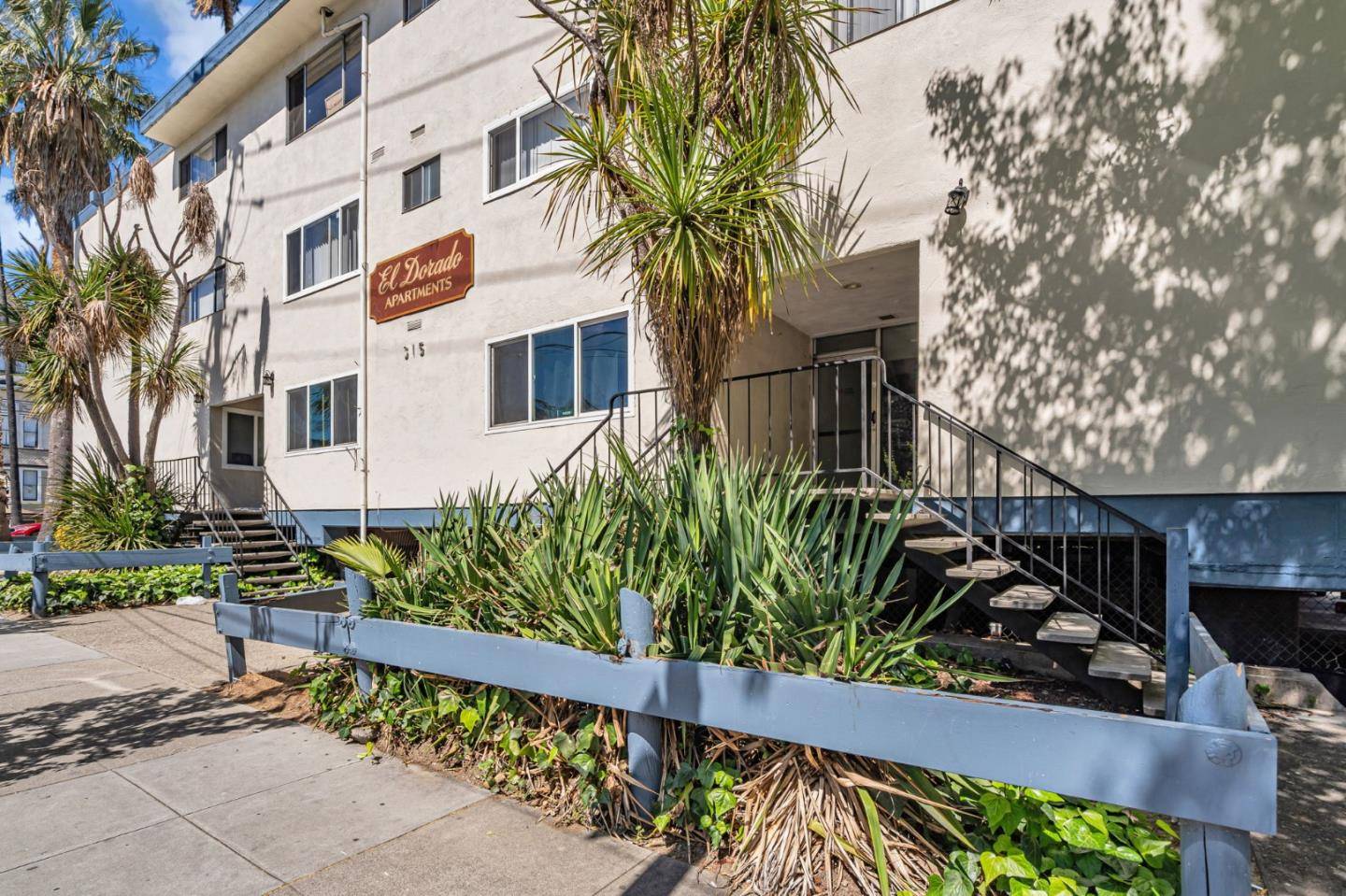 San Jose, CA 95112,315 E San Fernando ST