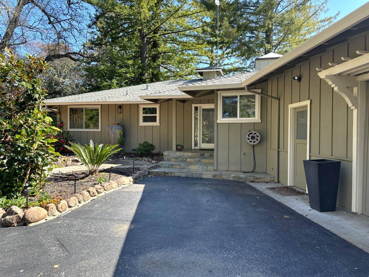 Los Gatos, CA 95033,24705 Santa Cruz HWY