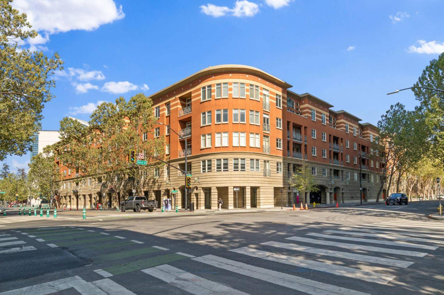 San Jose, CA 95112,130 E San Fernando ST Unit PH18