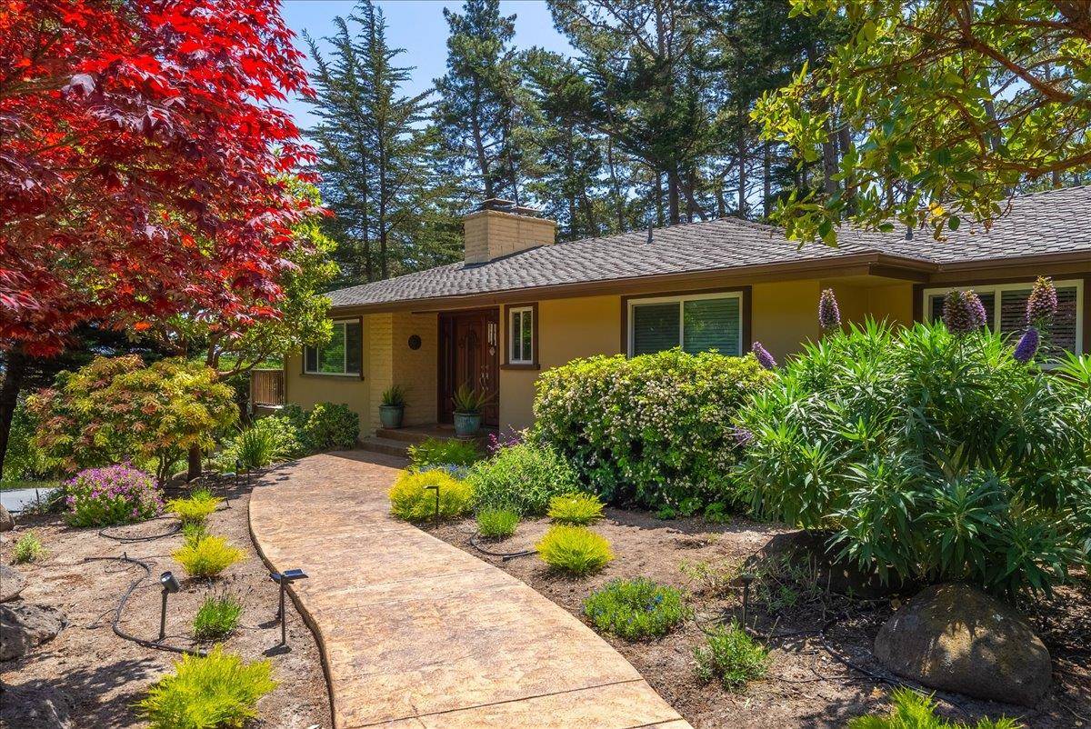 Monterey, CA 93940,1 Windsor Rise