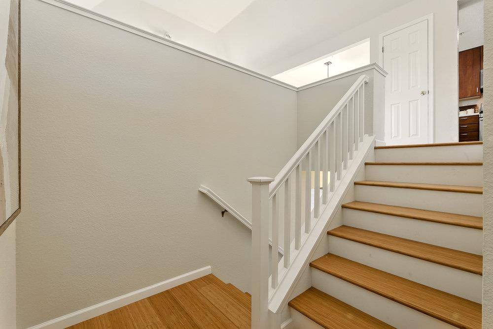 Foster City, CA 94404,1023 Rudder LN