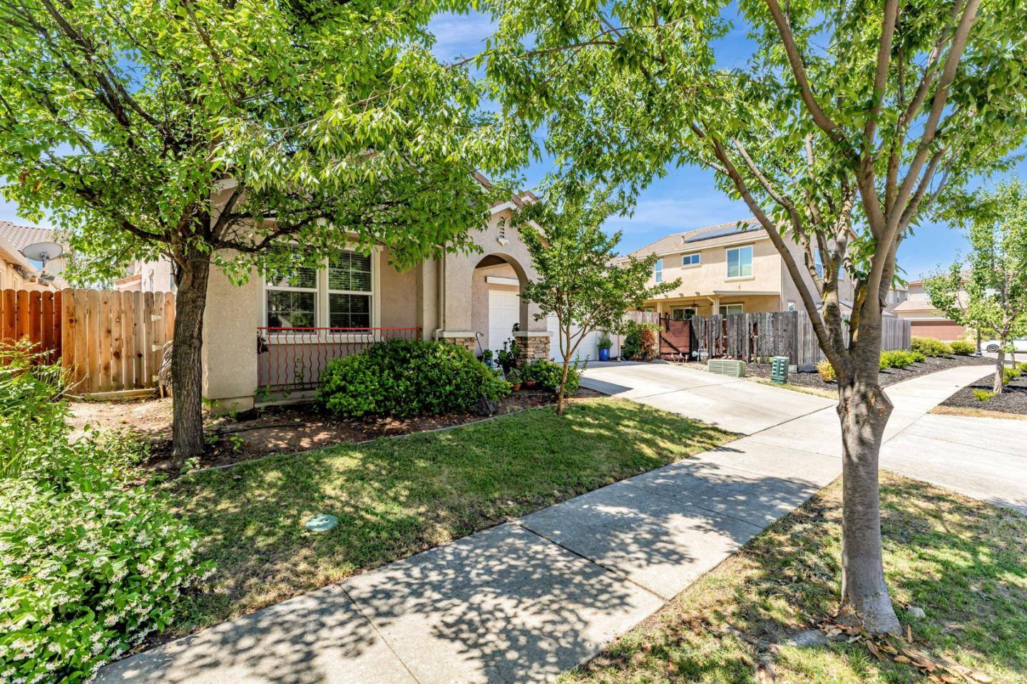 Sacramento, CA 95834,3760 Mirtoon Sea AVE