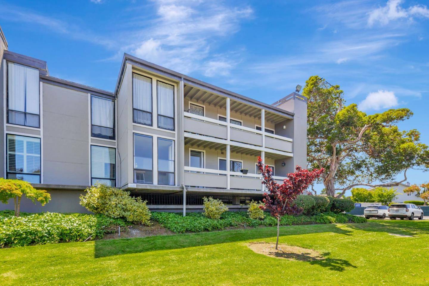 Foster City, CA 94404,1111 Compass LN 106