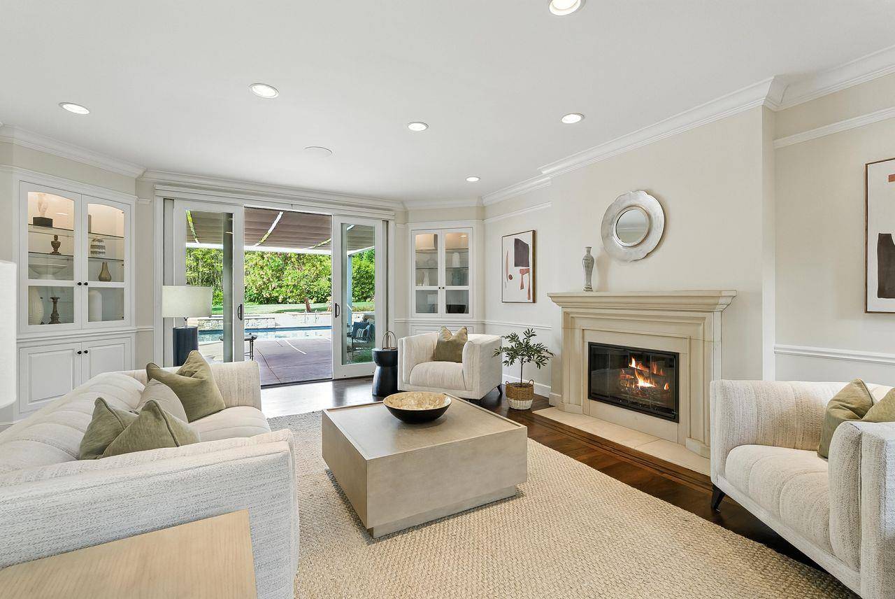 Los Altos, CA 94024,356 Covington RD