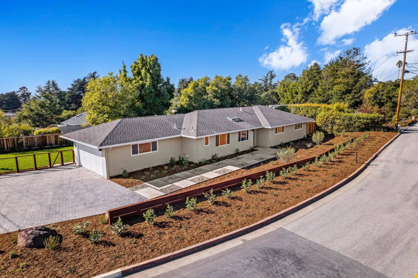 Aptos, CA 95003,880 Pinehurst DR