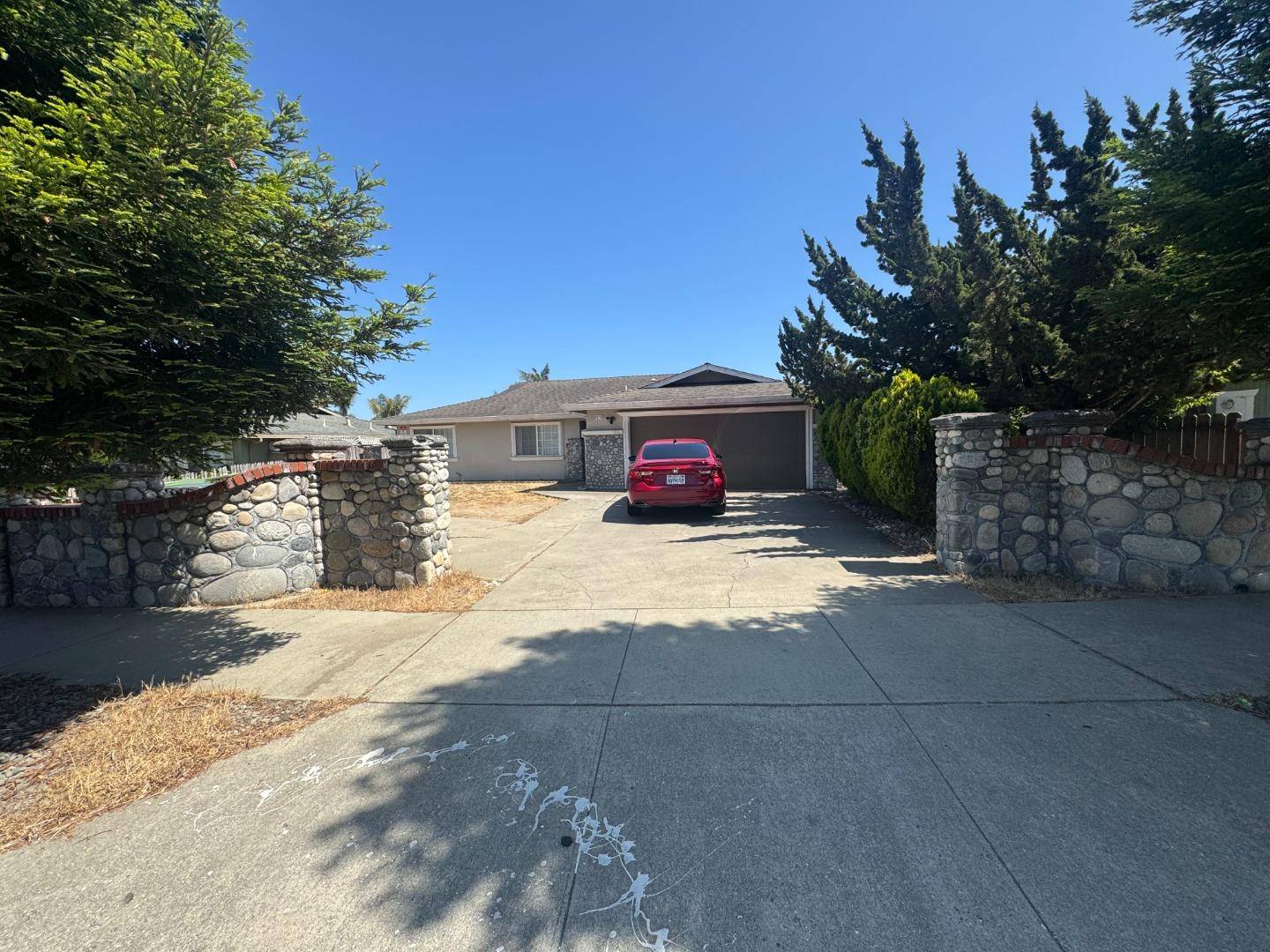 Watsonville, CA 95076,23 Jeanette WAY