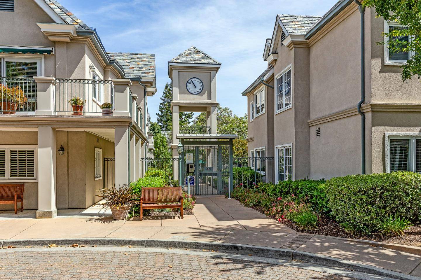 Los Altos, CA 94022,1 W Edith AVE C214