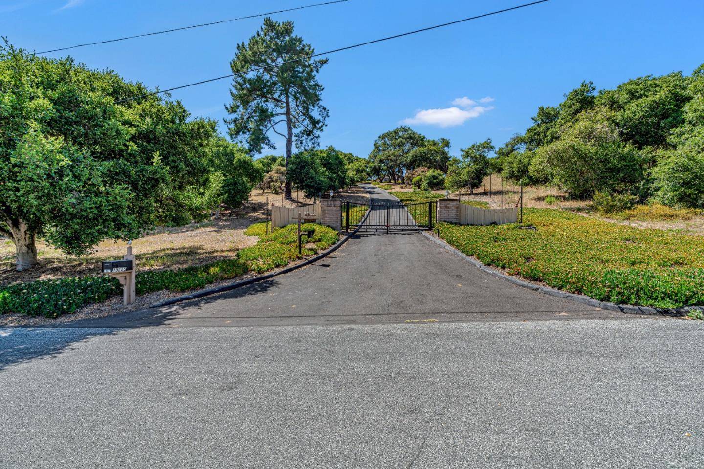 Salinas, CA 93907,19225 Reavis WAY