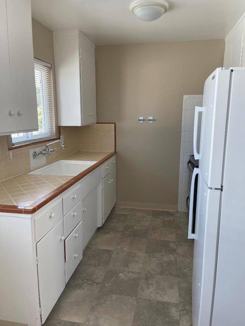 Sunnyvale, CA 94085,755 E Duane AVE G