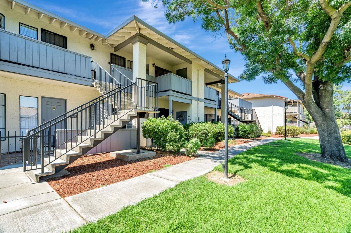 San Jose, CA 95111,3138 Kenland DR