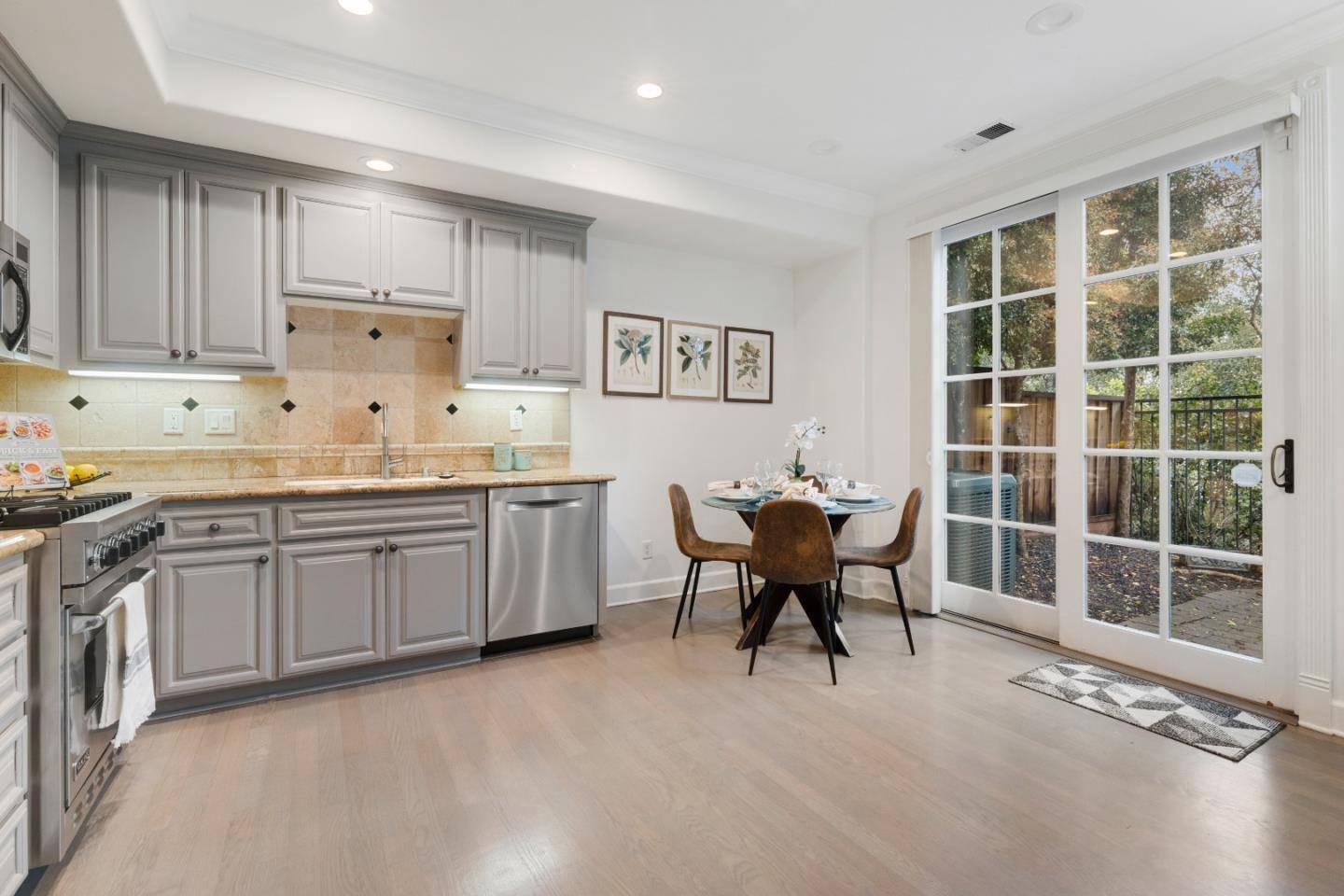 Los Gatos, CA 95030,110 Boyer LN