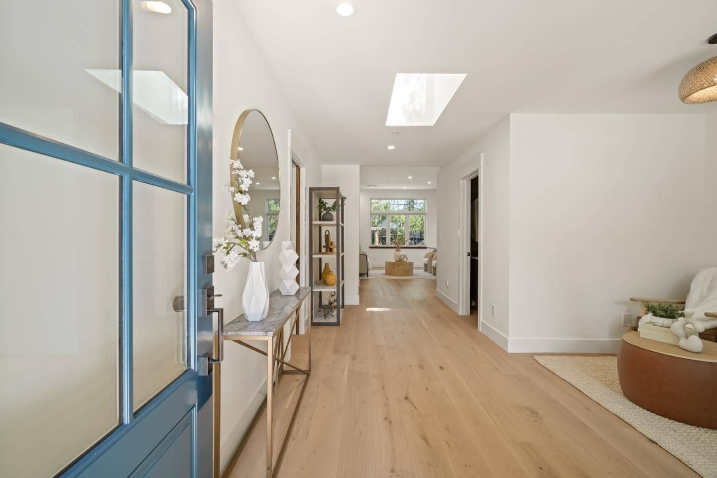 Menlo Park, CA 94025,911 Peggy LN