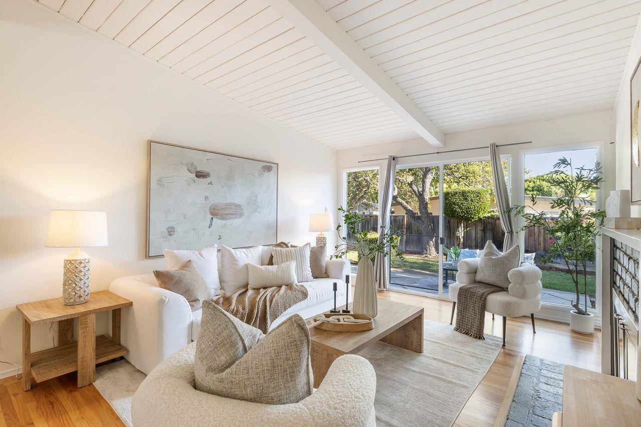 Mountain View, CA 94043,432 Victory AVE