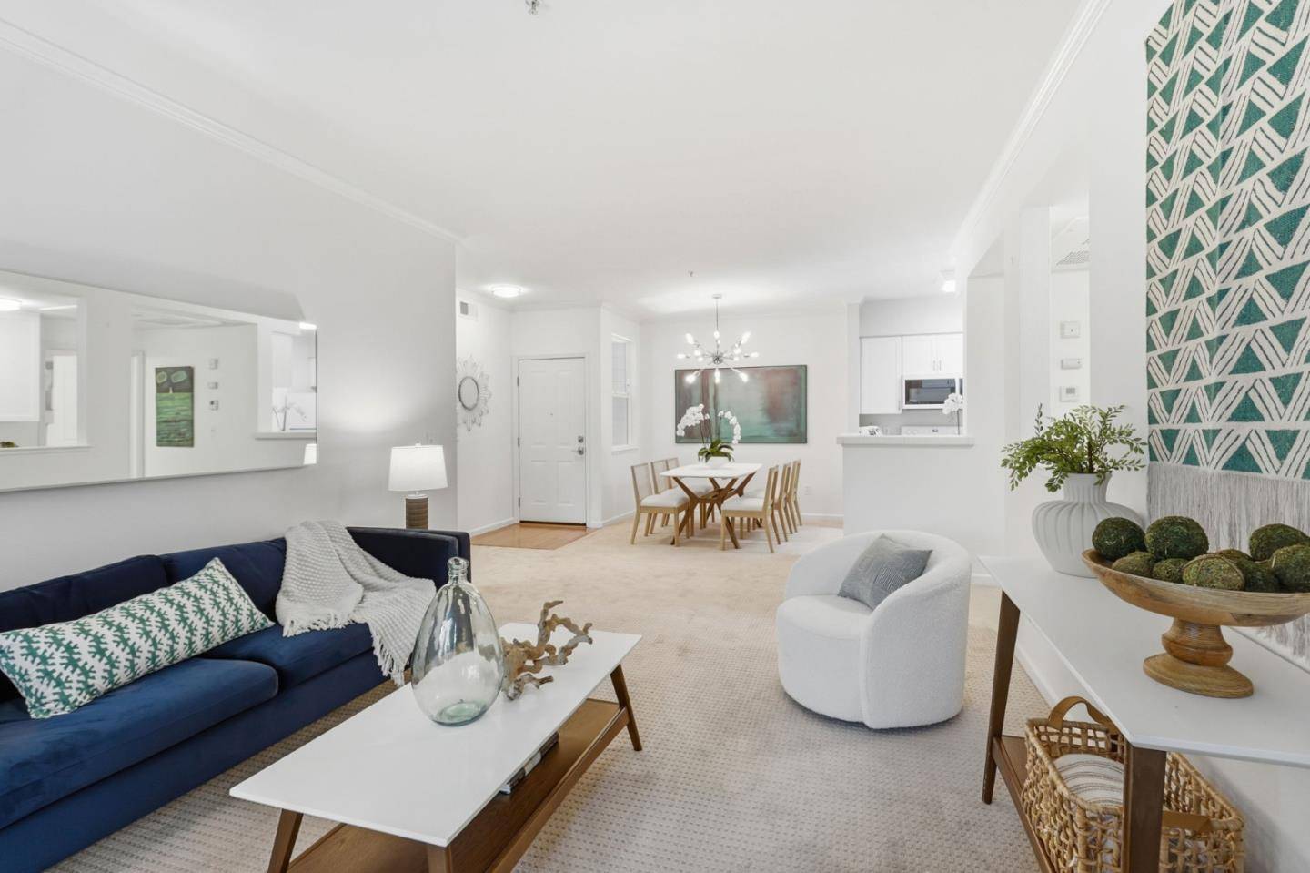 East Palo Alto, CA 94303,1982 W Bayshore RD 121