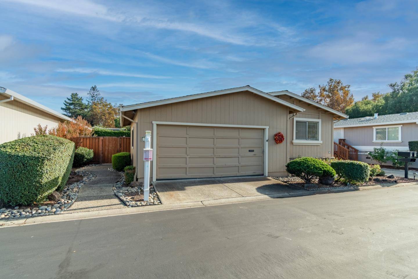 Morgan Hill, CA 95037,225 Autumn LN 225