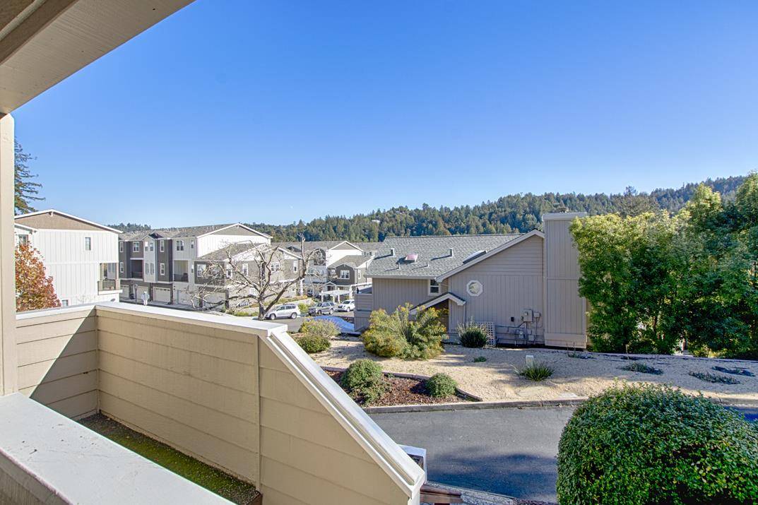 Scotts Valley, CA 95066,33 Dunslee WAY